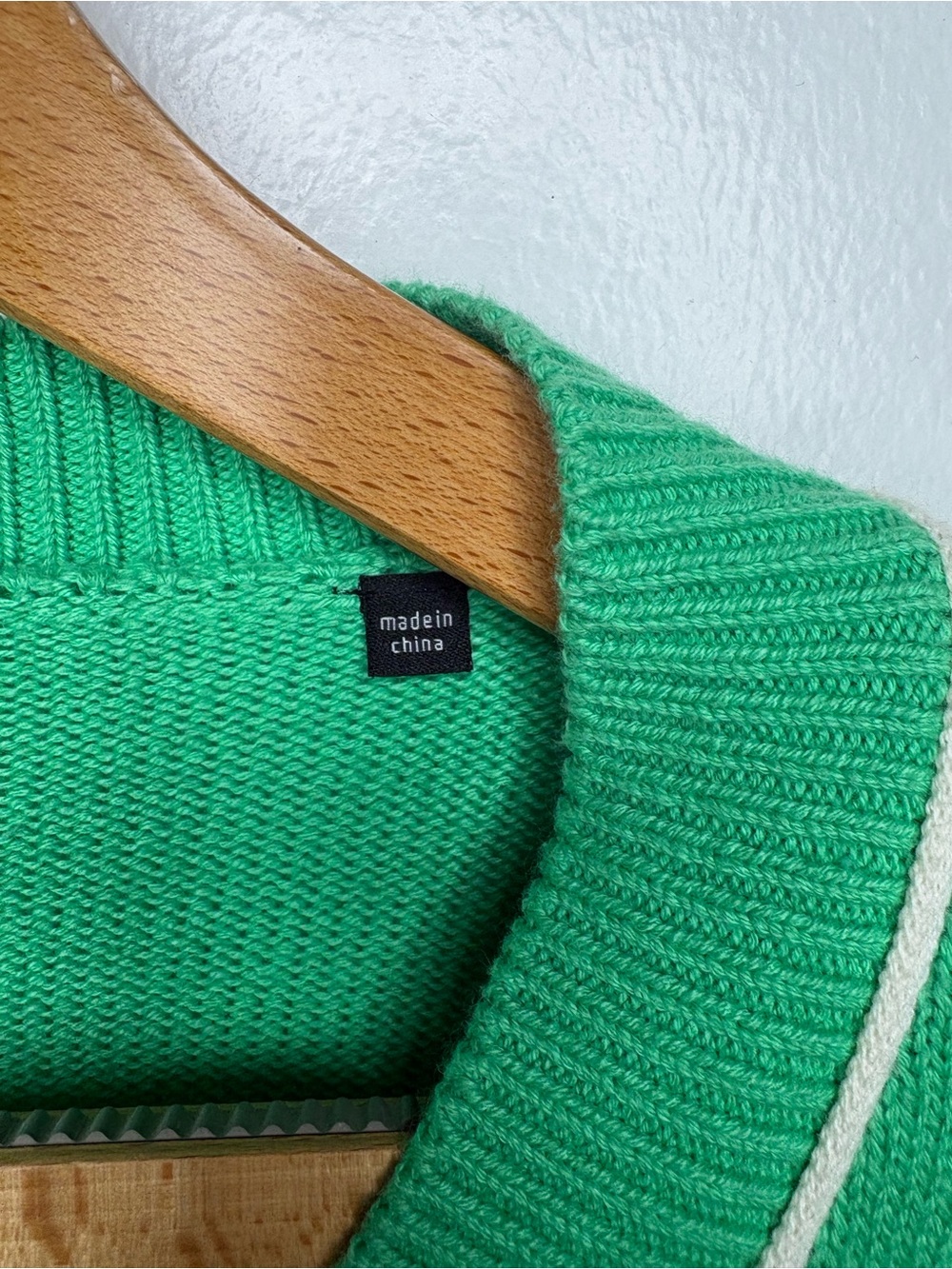 Cabi Wallis Cropped Cardigan Julep Green - Picture 7 of 13